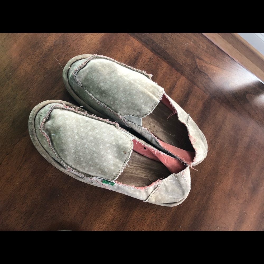 Women’s Sanuk slides
